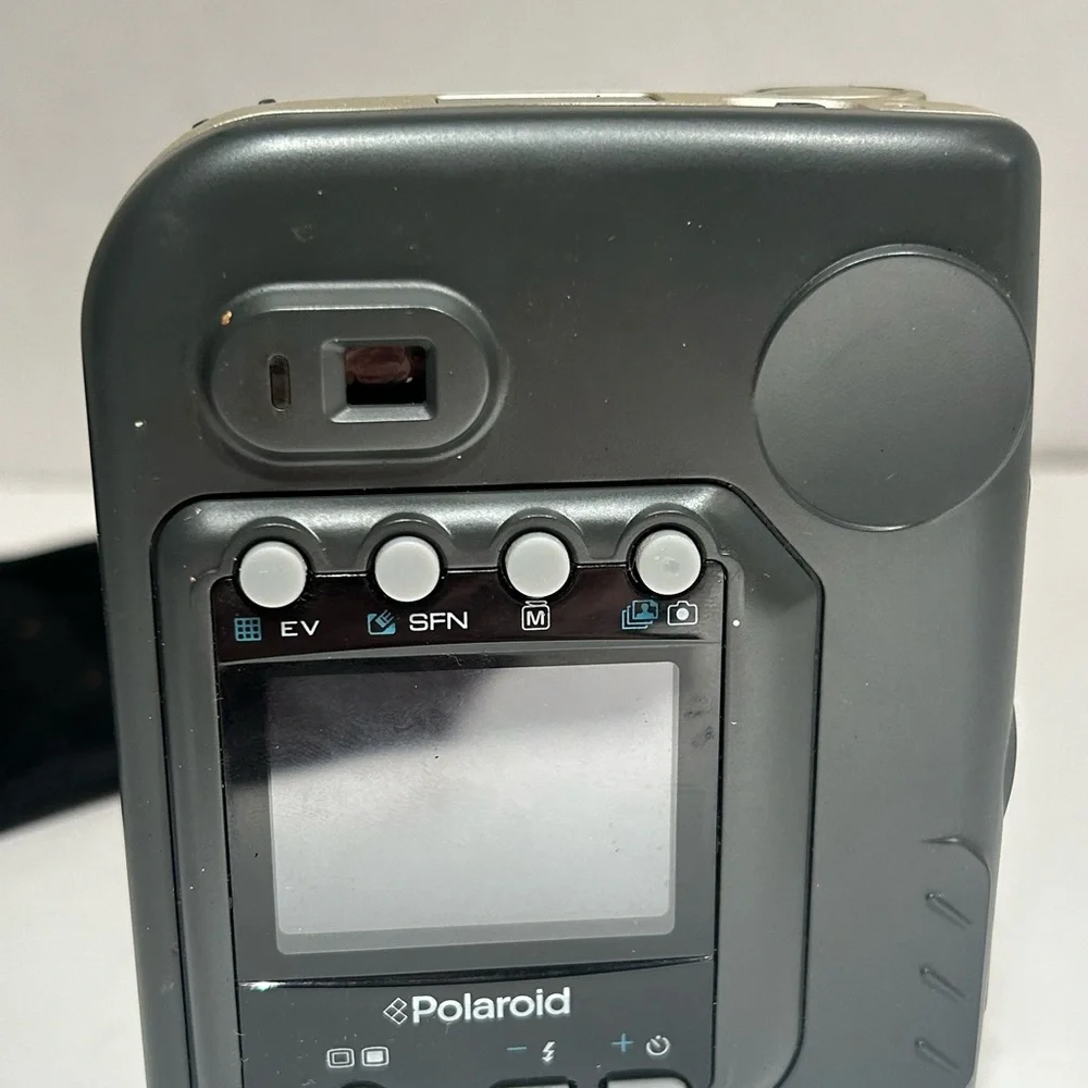 Polaroid PDC 700 Hand Held Camera 5mm Macro Lens Untested/ Missing Charger
